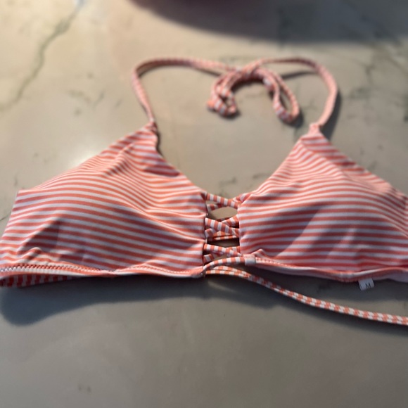 Bikini top by Cupshe Sz M color coral - Picture 3 of 4